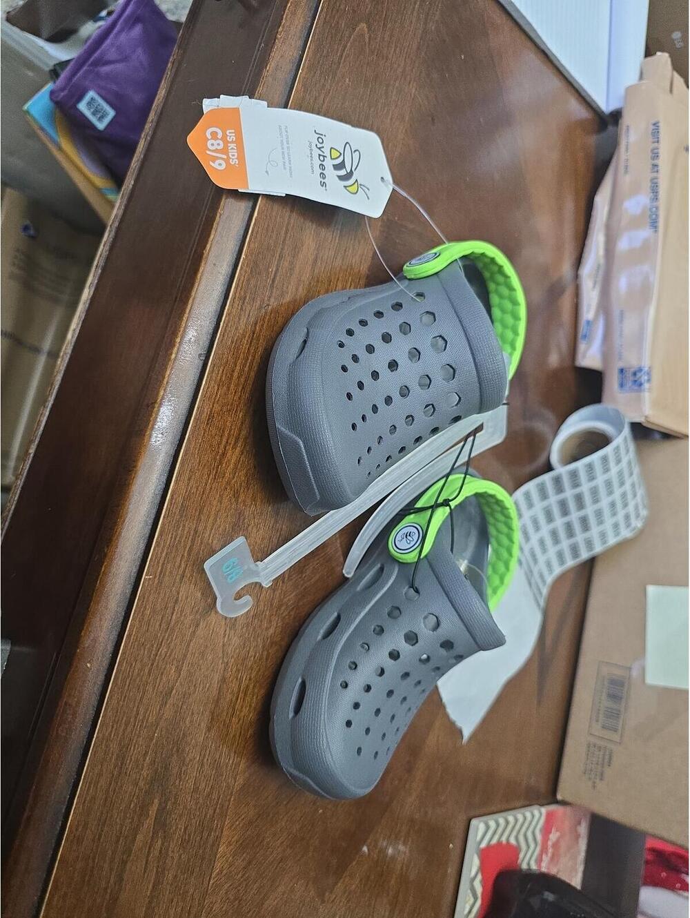 Shoes C8/9 new from target item 72 bin 9